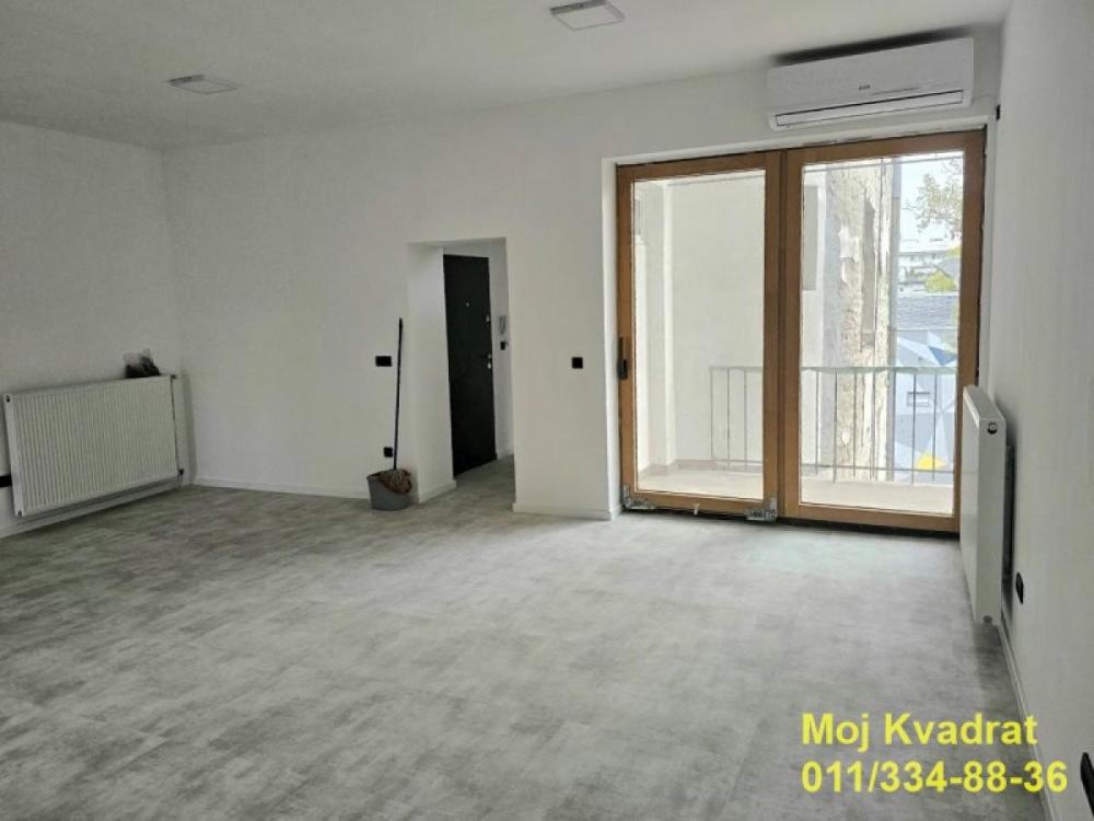 Stan na prodaju u Beogradu, Pravni fakultet, cetvorosoban, 120m2, cena 570000 evra
