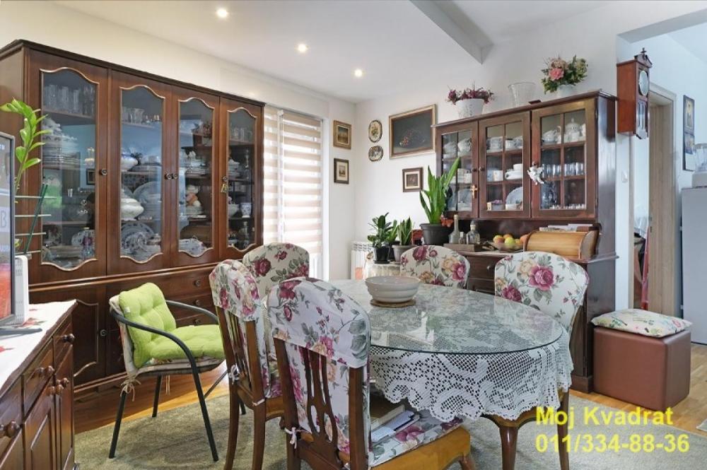 Stan na prodaju u Beogradu, Mirijevo, dvoiposoban, 53m2, cena 170000 evra