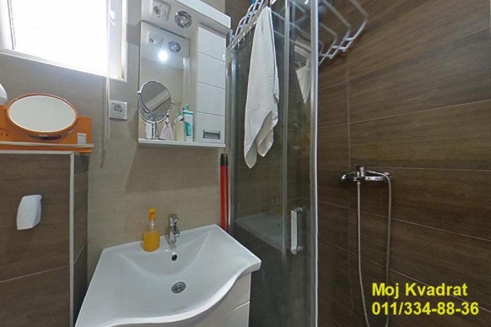 Stan na prodaju u Beogradu, Mirijevo, dvoiposoban, 53m2, cena 170000 evra