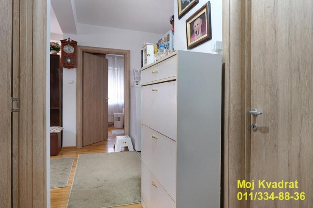 Stan na prodaju u Beogradu, Mirijevo, dvoiposoban, 53m2, cena 170000 evra