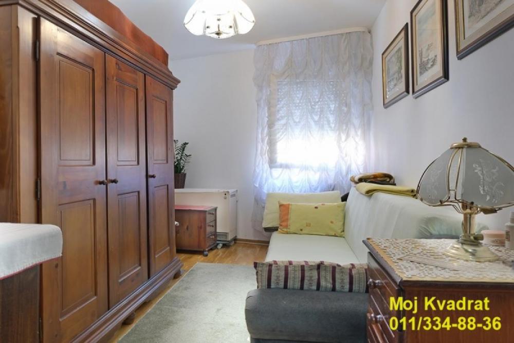 Stan na prodaju u Beogradu, Mirijevo, dvoiposoban, 53m2, cena 170000 evra