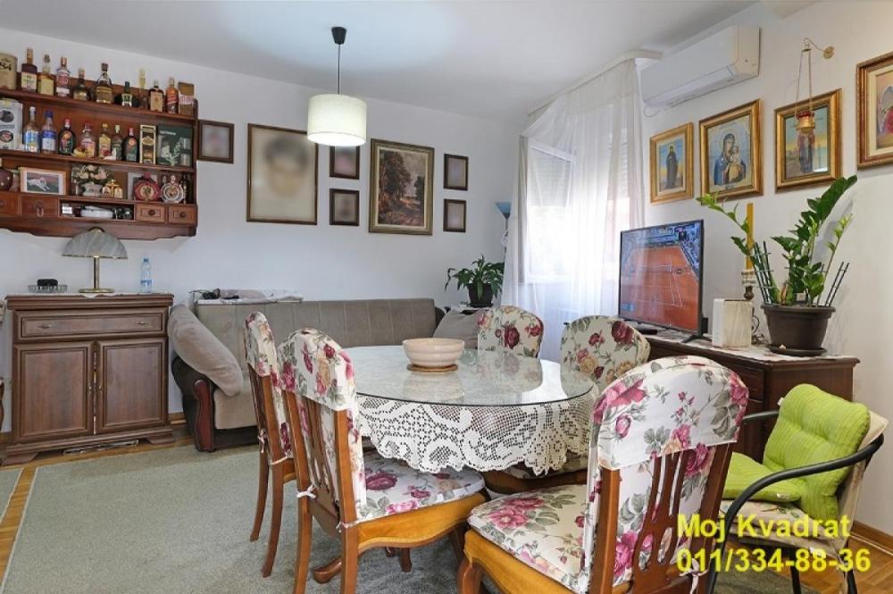 Stan na prodaju u Beogradu, Mirijevo, dvoiposoban, 53m2, cena 170000 evra