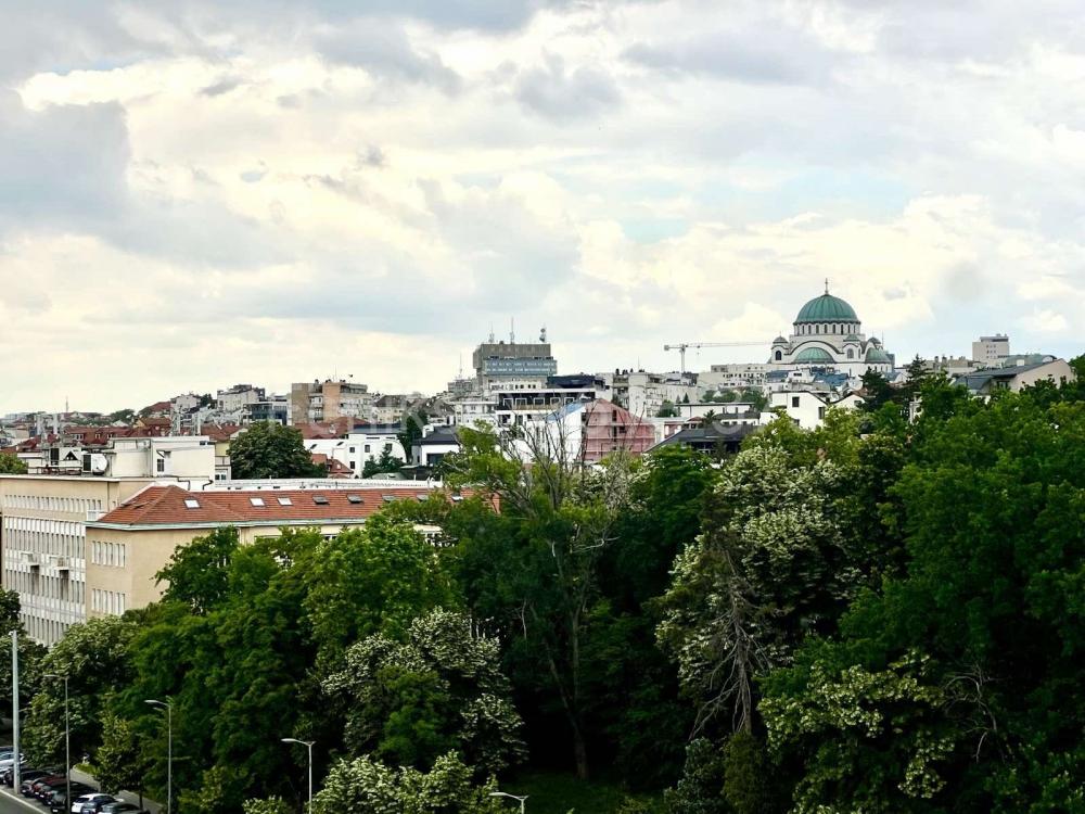 Stan na prodaju u Beogradu, Šumice, cetvorosoban, 142m2, cena 468600 evra