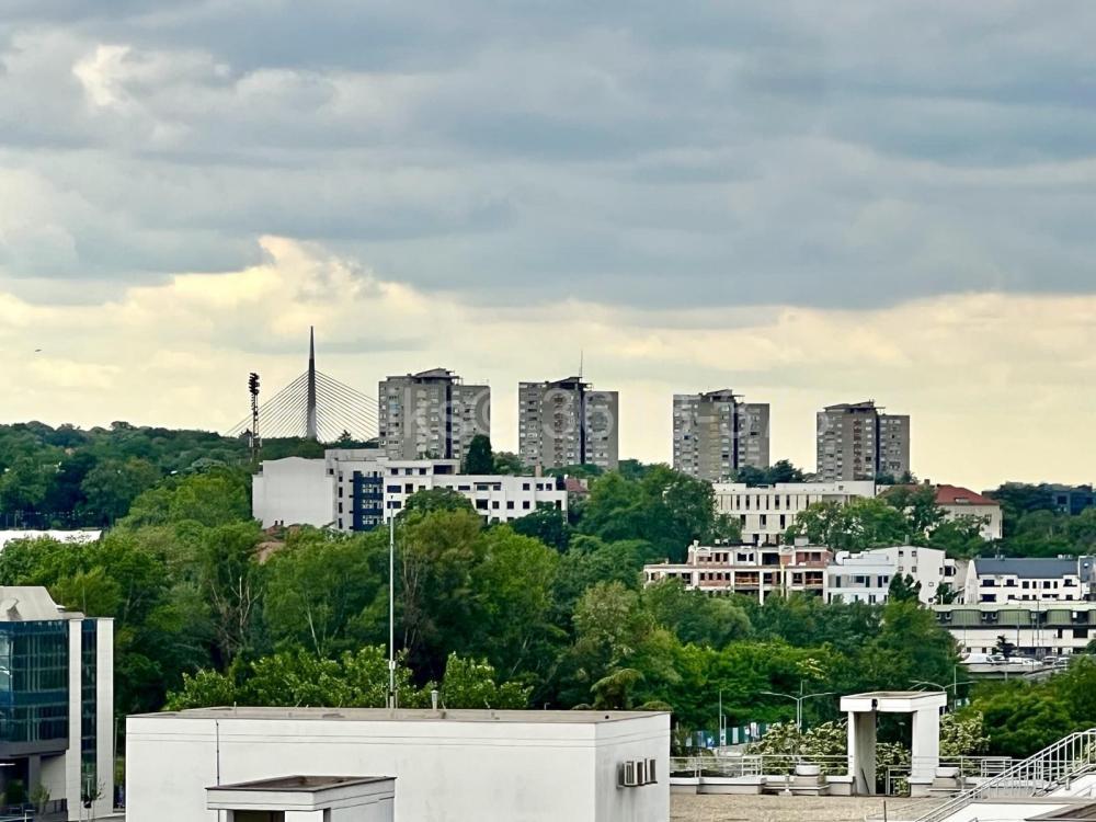 Stan na prodaju u Beogradu, Šumice, cetvorosoban, 142m2, cena 468600 evra