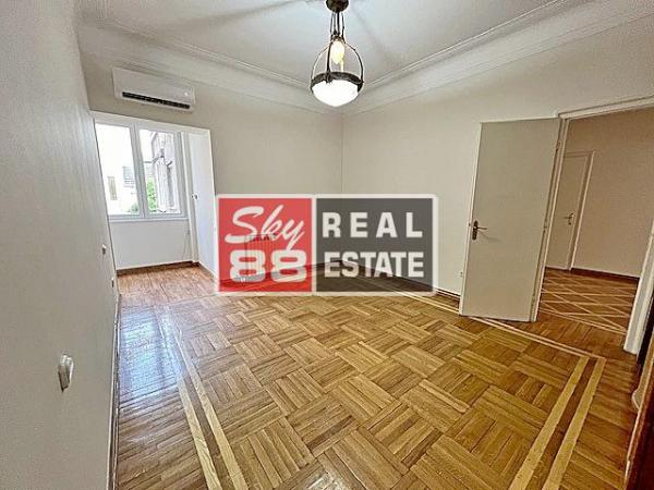 Stan na prodaju u Beogradu, Stari grad, 138m2, cena 680000 evra