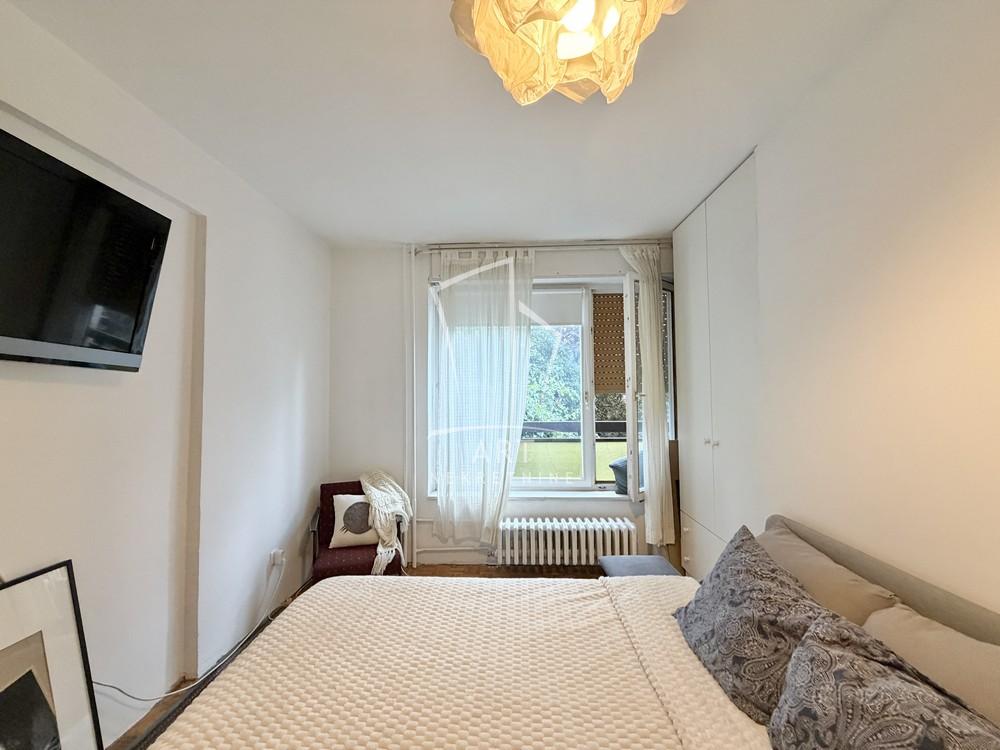 Stan na prodaju u Beogradu, Stari grad, dvoiposoban, 72m2, cena 338000 evra