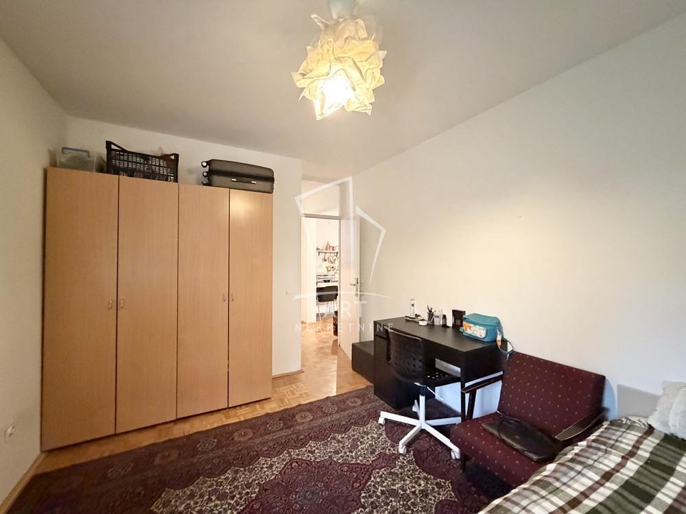 Stan na prodaju u Beogradu, Stari grad, dvoiposoban, 72m2, cena 338000 evra