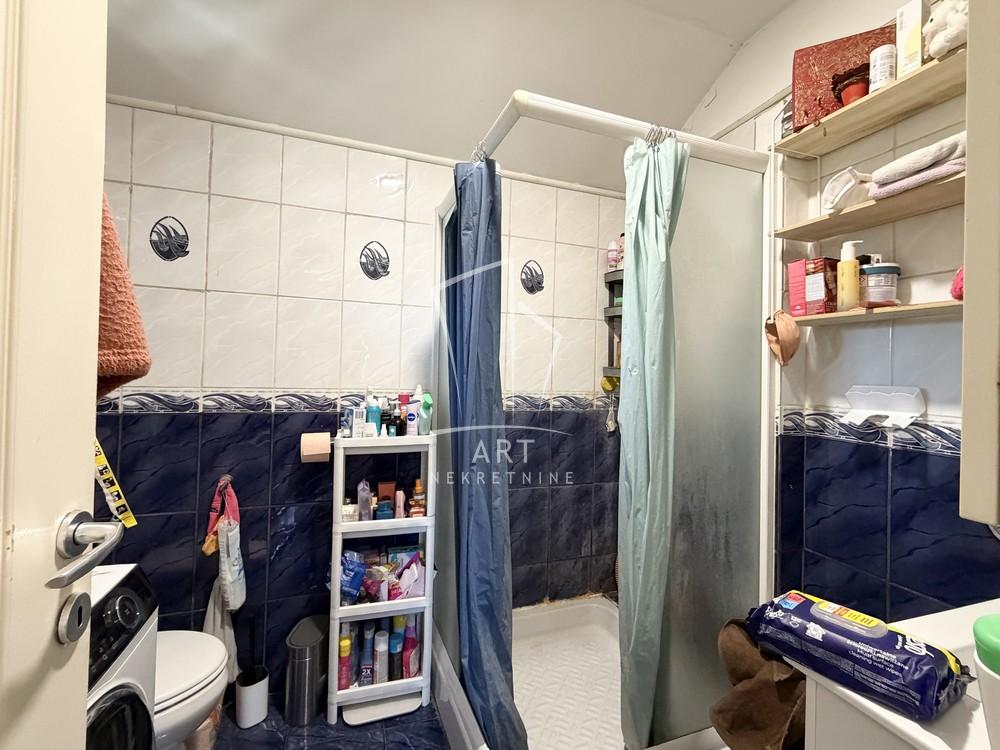 Stan na prodaju u Beogradu, Gornji grad, trosoban, 62m2, cena 144000 evra