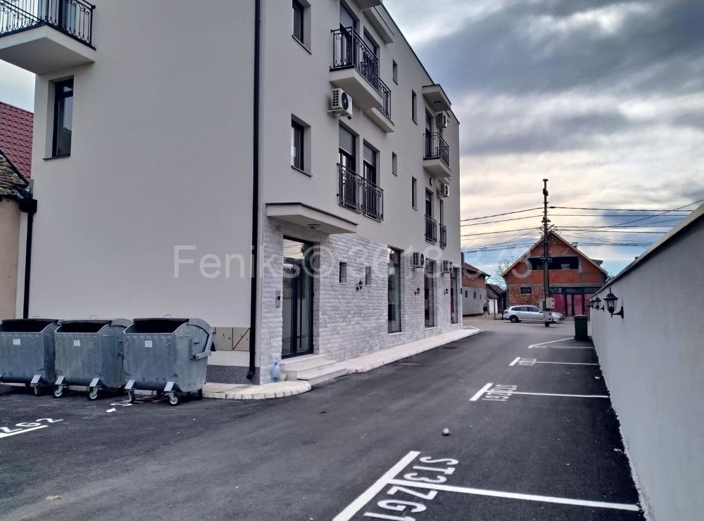 Stan na prodaju u Beogradu, Surčin, jednoiposoban, 40m2, cena 80000 evra