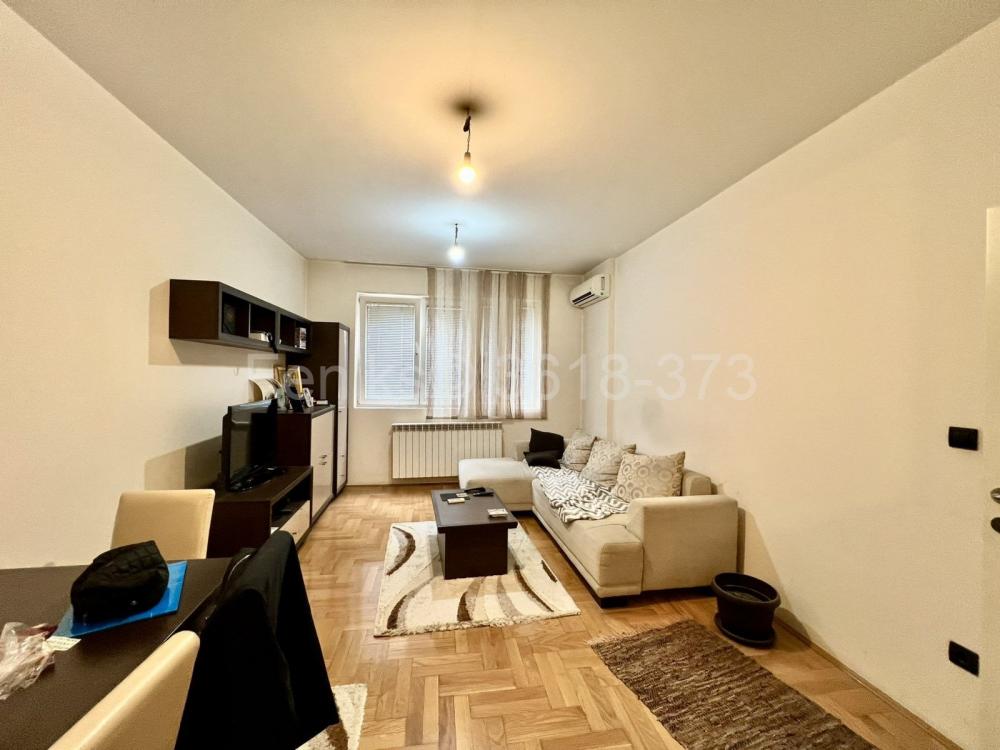 Stan na prodaju u Beogradu, Vojvode Vlahovića, dvosoban, 47m2, cena 125000 evra