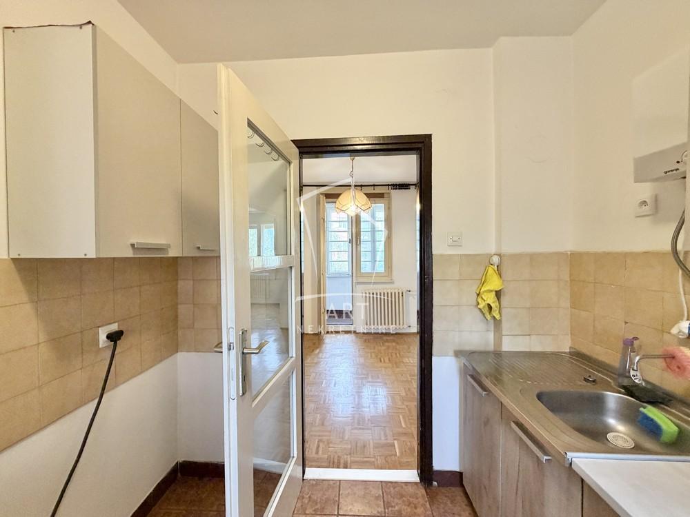 Stan na prodaju u Beogradu, Novi Beograd, jednoiposoban, 51m2, cena 165000 evra