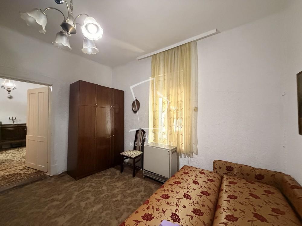 Stan na prodaju u Beogradu, Savski venac, jednoiposoban, 33m2, cena 100000 evra