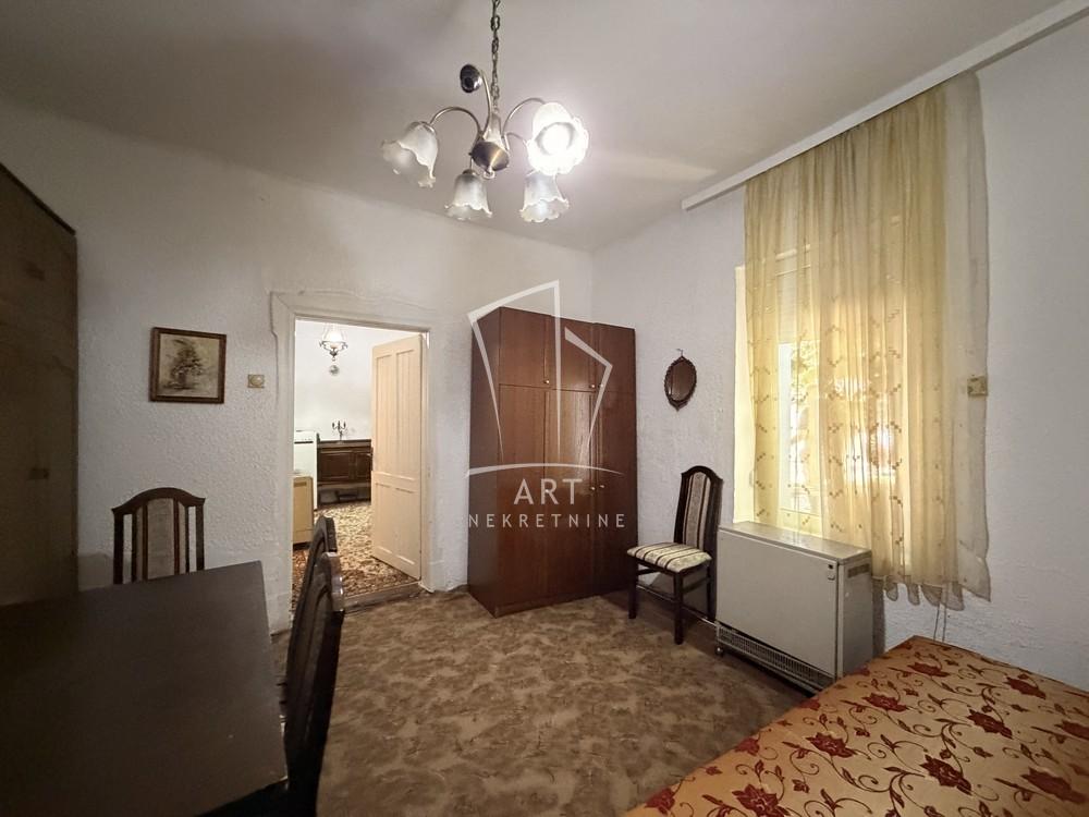 Stan na prodaju u Beogradu, Savski venac, jednoiposoban, 33m2, cena 100000 evra