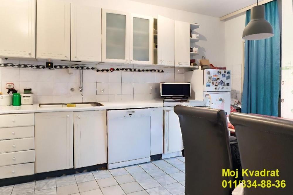 Stan na prodaju u Beogradu, Beograđanka, 137m2, cena 506900 evra
