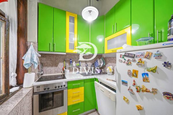 Stan na prodaju u Beogradu, Stari grad, cetvorosoban, 105m2, cena 505000 evra