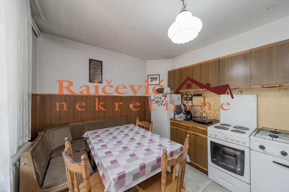 Stan na prodaju u Beogradu, Beograd (centar), trosoban, 90m2, cena 350000 evra