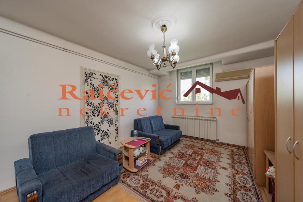 Stan na prodaju u Beogradu, Beograd (centar), trosoban, 90m2, cena 350000 evra