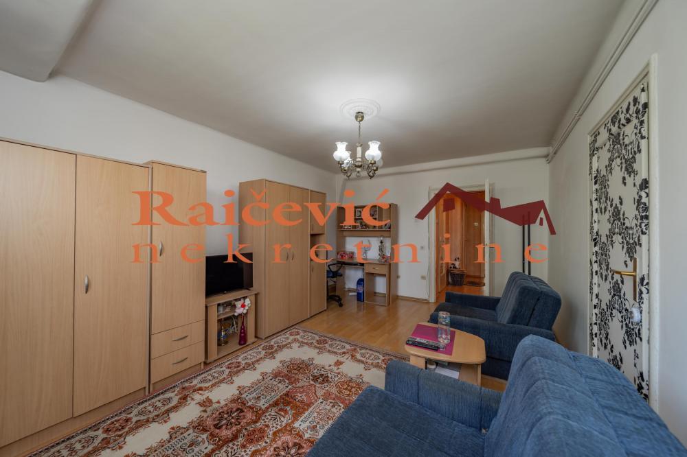 Stan na prodaju u Beogradu, Beograd (centar), trosoban, 90m2, cena 350000 evra
