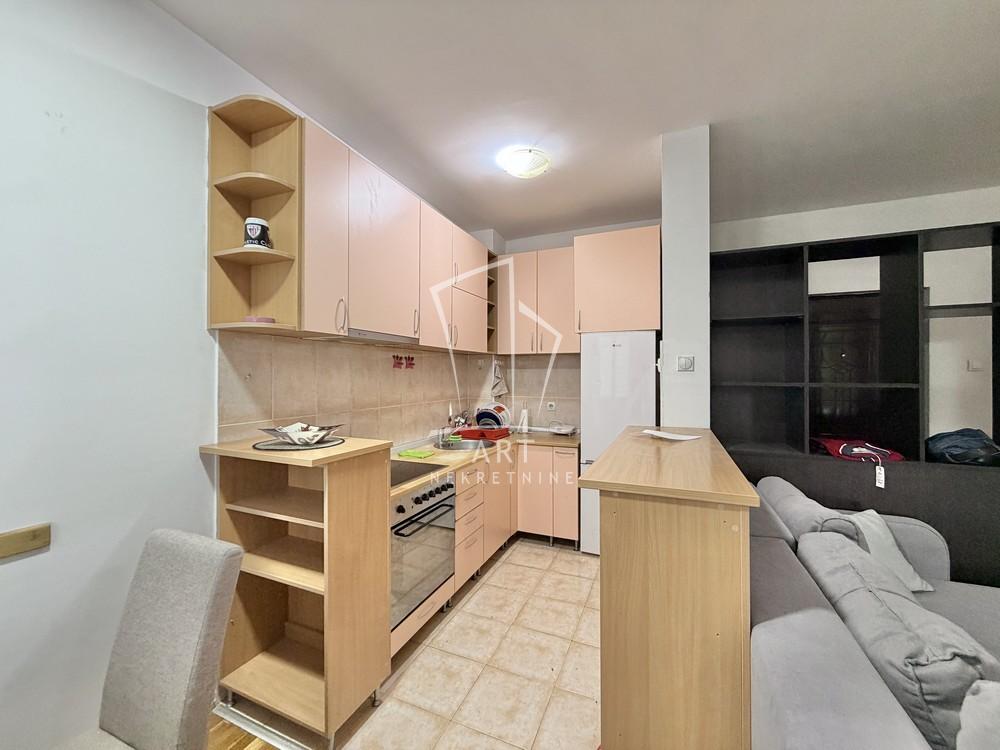 Stan na prodaju u Beogradu, Višnjička banja, dvosoban, 42m2, cena 140000 evra