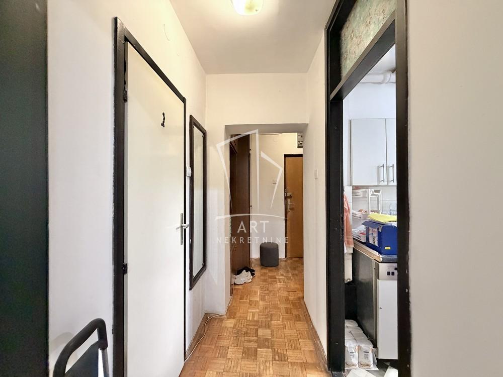 Stan na prodaju u Beogradu, Rakovica, cetvorosoban, 108m2, cena 259000 evra
