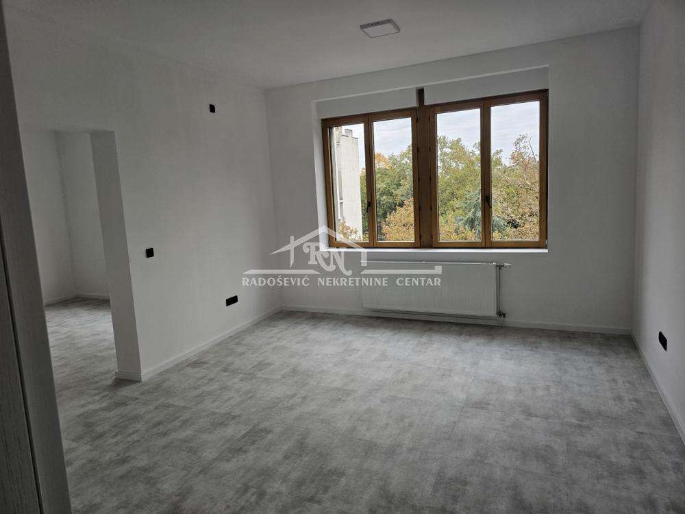 Stan na prodaju u Beogradu, Vračar, cetvorosoban, 103m2, cena 570000 evra