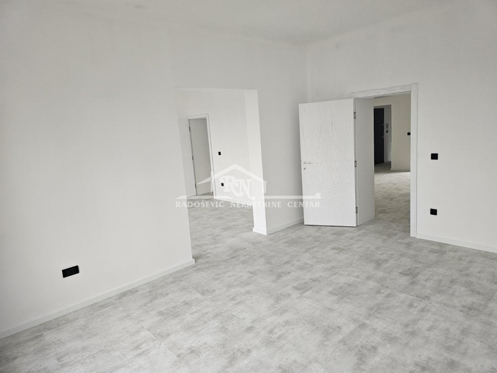 Stan na prodaju u Beogradu, Vračar, cetvorosoban, 103m2, cena 570000 evra