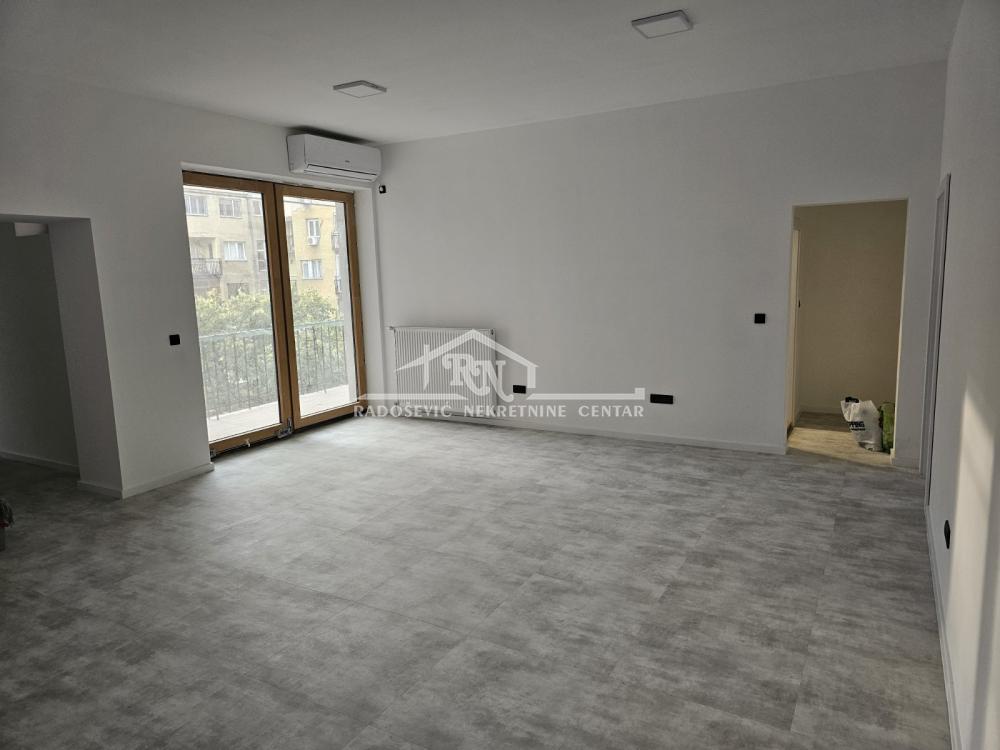 Stan na prodaju u Beogradu, Vračar, cetvorosoban, 103m2, cena 570000 evra