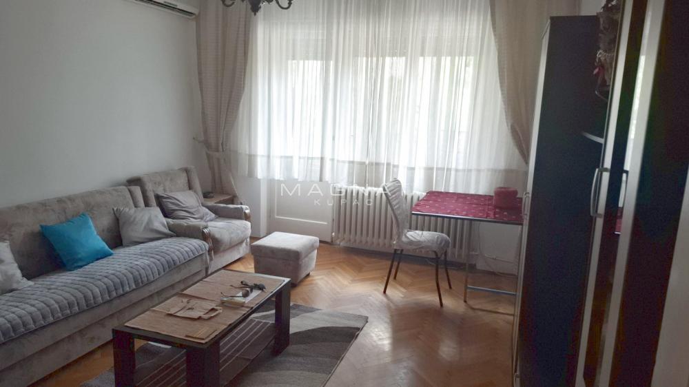 Stan na prodaju u Beogradu, Vračar, dvosoban, 50m2, cena 229900 evra