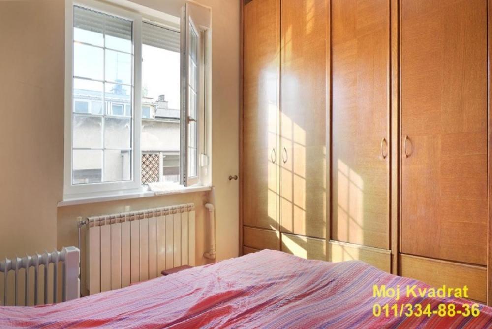 Stan na prodaju u Beogradu, Vračar (Centar), trosoban, 76m2, cena 385000 evra