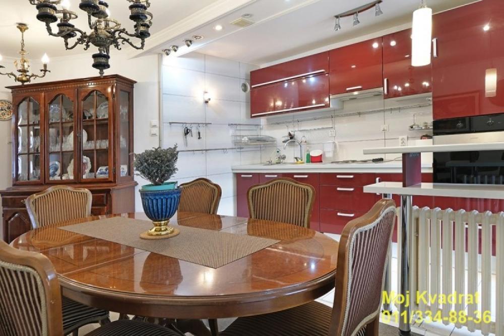 Stan na prodaju u Beogradu, Denkova bašta, cetvorosoban, 99m2, cena 366500 evra