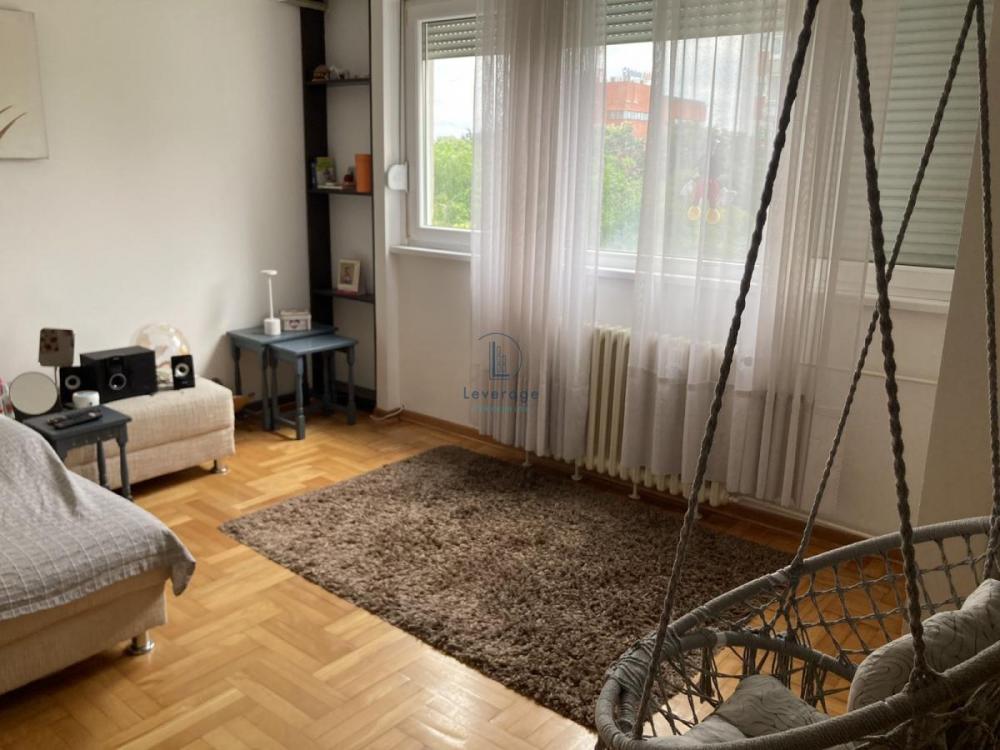 Stan na prodaju u Beogradu, Železnik, dvosoban, 60m2, cena 143900 evra