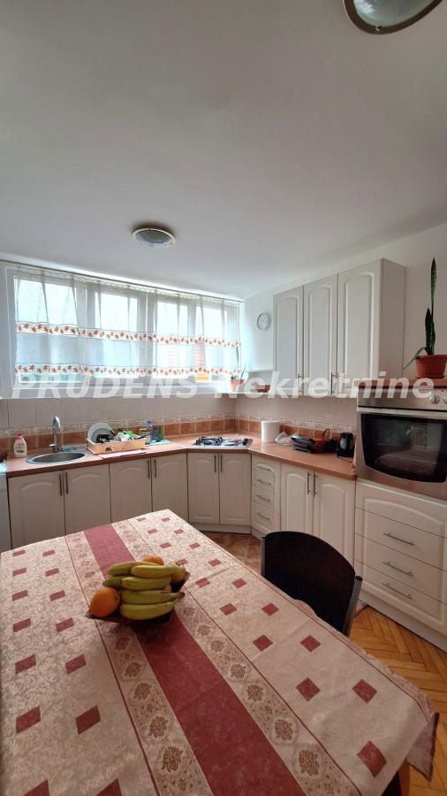 Stan na prodaju u Beogradu, Borča, dvosoban, 59m2, cena 123900 evra