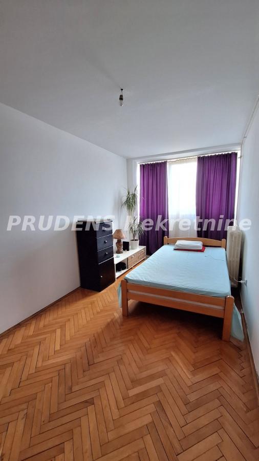 Stan na prodaju u Beogradu, Borča, dvosoban, 59m2, cena 123900 evra