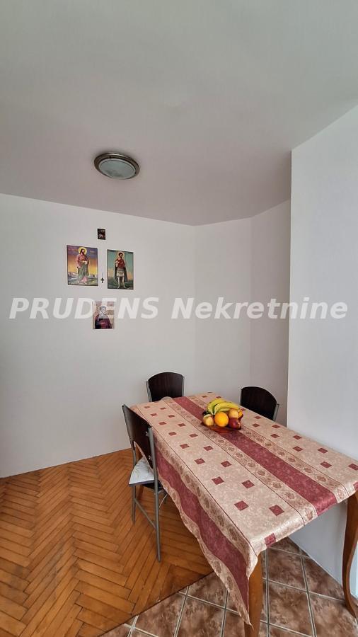 Stan na prodaju u Beogradu, Borča, dvosoban, 59m2, cena 123900 evra