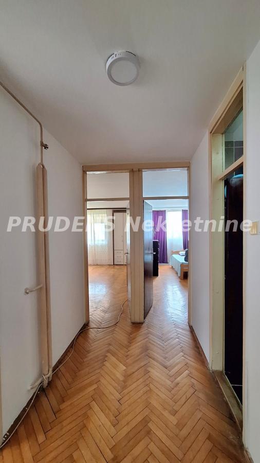 Stan na prodaju u Beogradu, Borča, dvosoban, 59m2, cena 123900 evra