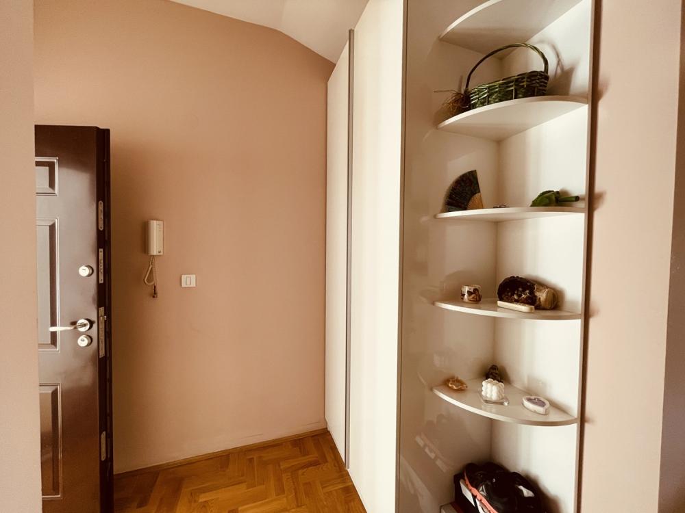 Stan na prodaju u Beogradu, Učiteljsko naselje, trosoban, 58m2, cena 199000 evra