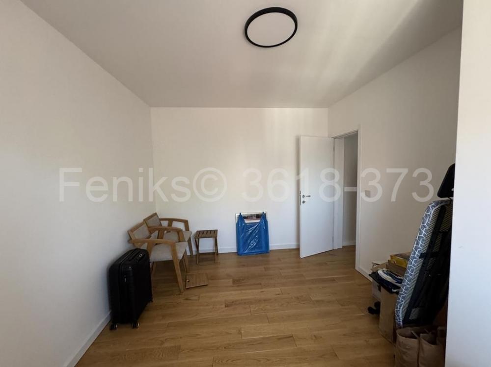 Stan na prodaju u Beogradu, Pašino brdo, trosoban, 72m2, cena 334800 evra