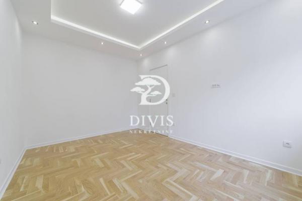 Stan na prodaju u Beogradu, Tašmajdan, cetvorosoban, 80m2, cena 467000 evra