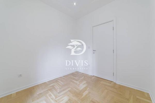 Stan na prodaju u Beogradu, Tašmajdan, cetvorosoban, 80m2, cena 467000 evra