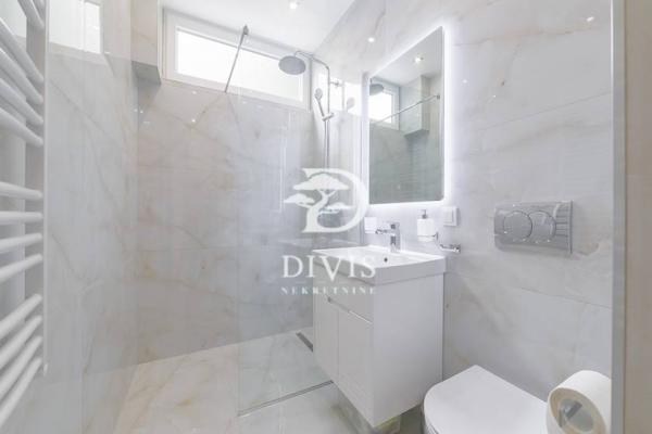 Stan na prodaju u Beogradu, Tašmajdan, cetvorosoban, 80m2, cena 467000 evra