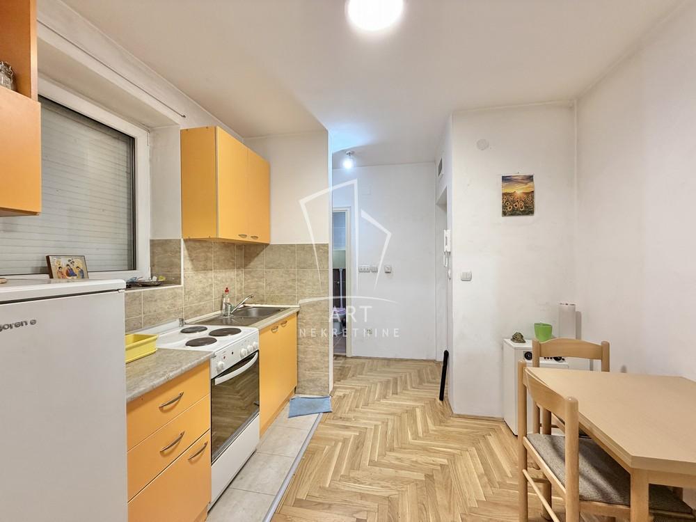 Stan na prodaju u Beogradu, Zvezdara 2, jednosoban, 25m2, cena 132000 evra