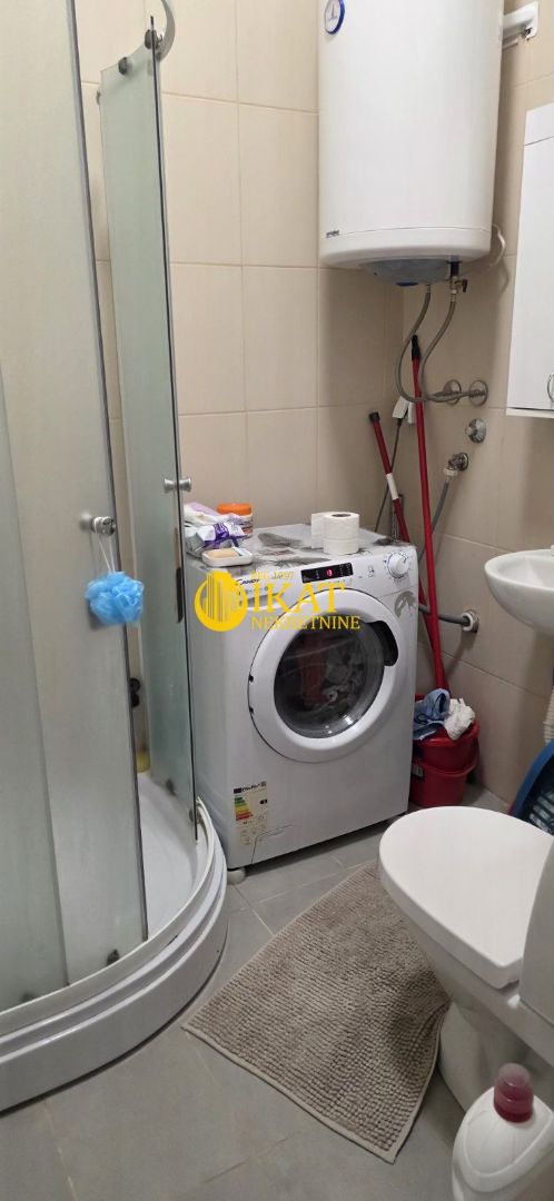 Stan na prodaju u Beogradu, Voždovac, jednoiposoban, 35m2, cena 105000 evra