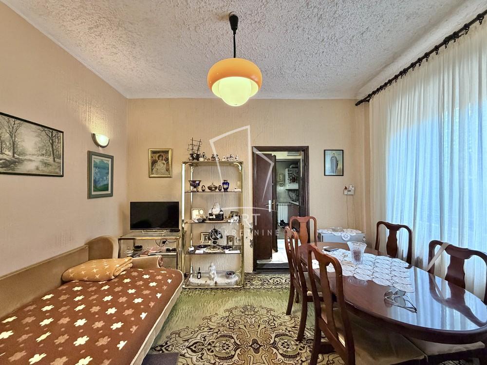 Stan na prodaju u Beogradu, Voždovac, trosoban, 31m2, cena 210000 evra