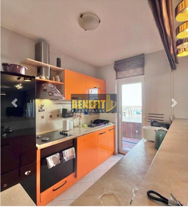 Stan na prodaju u Beogradu, Zvezdara 2, 298m2, cena 825000 evra