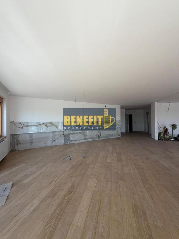 Stan na prodaju u Beogradu, Vračar (Hram), cetvorosoban, 317m2, cena 1800000 evra