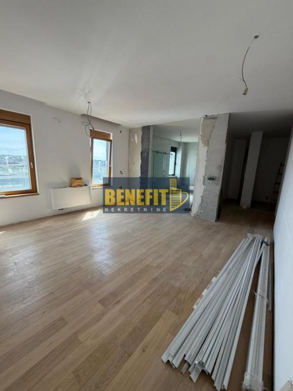 Stan na prodaju u Beogradu, Vračar (Hram), cetvorosoban, 317m2, cena 1800000 evra
