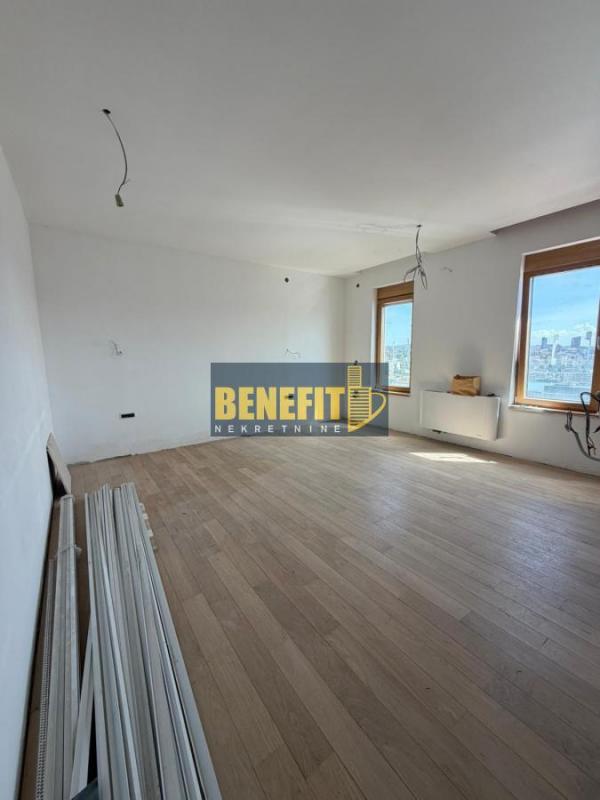 Stan na prodaju u Beogradu, Vračar (Hram), cetvorosoban, 317m2, cena 1800000 evra