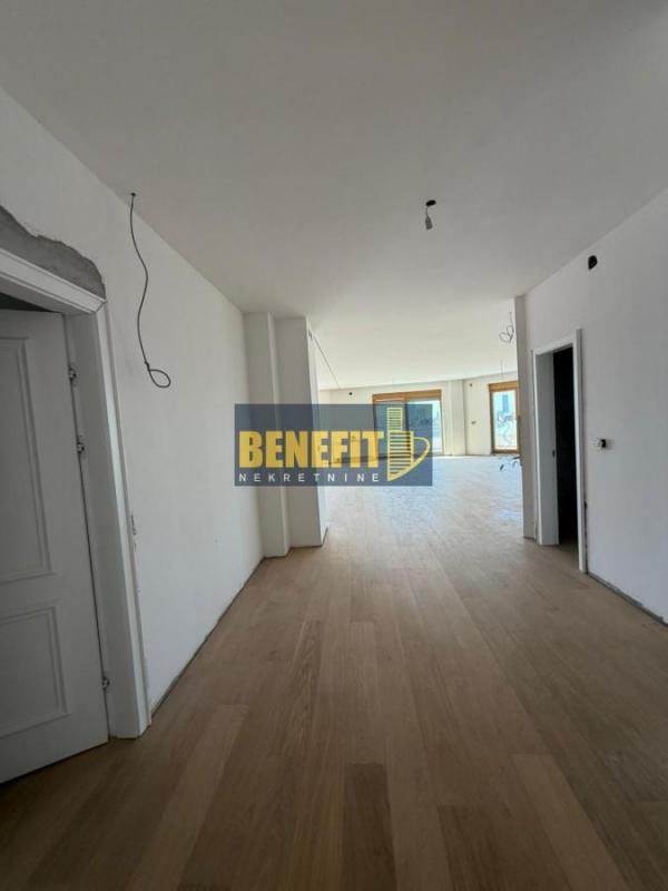 Stan na prodaju u Beogradu, Vračar (Hram), cetvorosoban, 317m2, cena 1800000 evra