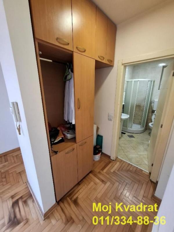 Stan na prodaju u Beogradu, Cara Dušana, dvosoban, 46m2, cena 135000 evra