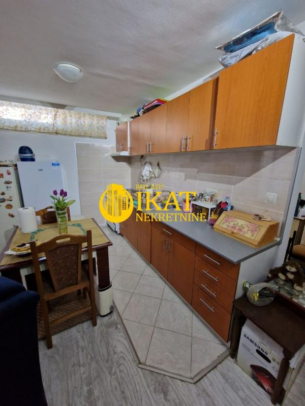Stan na prodaju u Beogradu, Cvetkova pijaca, dvosoban, 53m2, cena 129000 evra